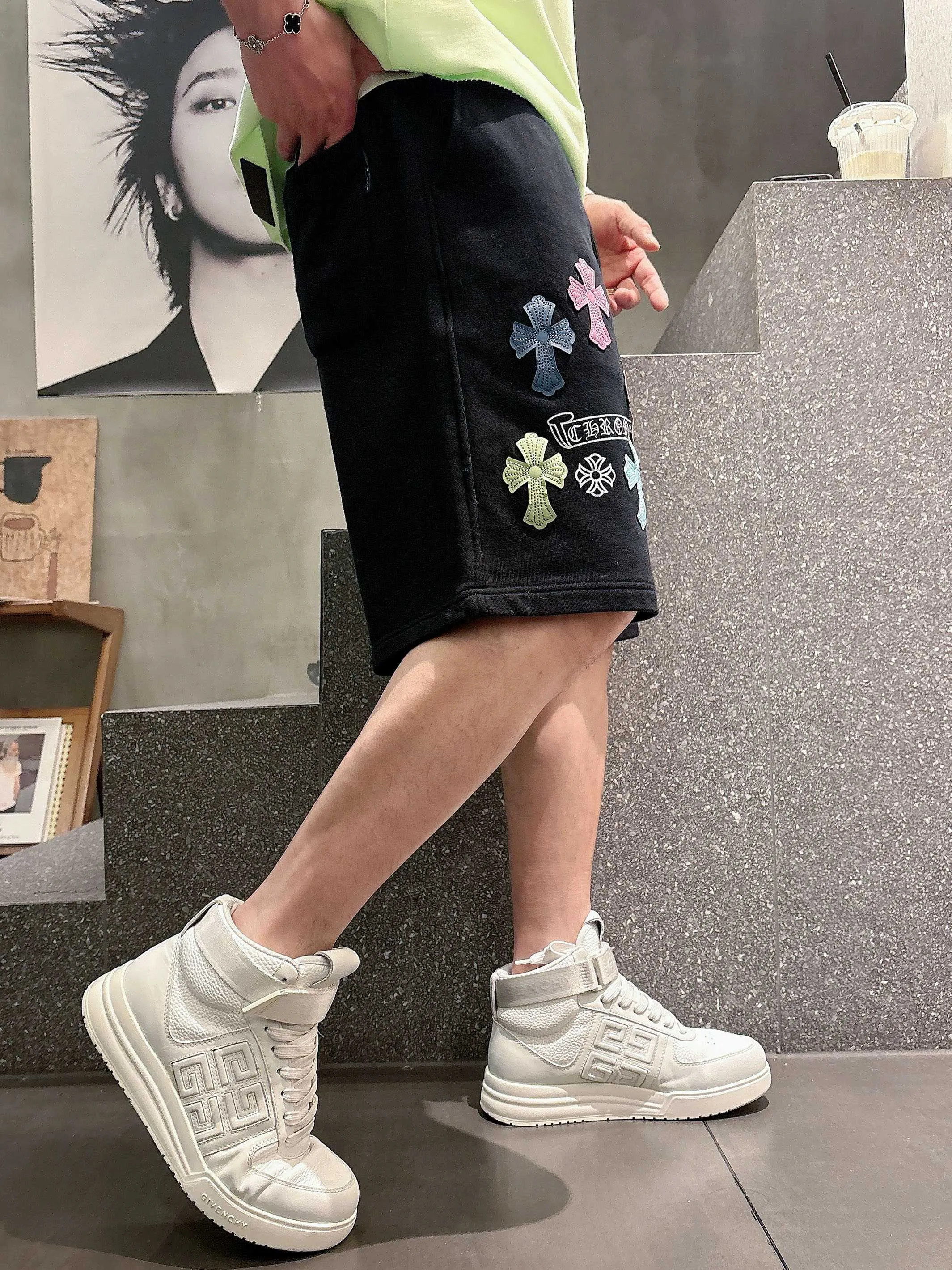 135 CH 🐎 🆕2026 New Arrival ！ Classic LOGO ， ， ， 。 ， 。Black White Size：M-3XL